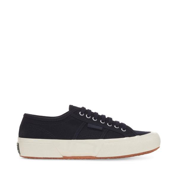 Superga black top