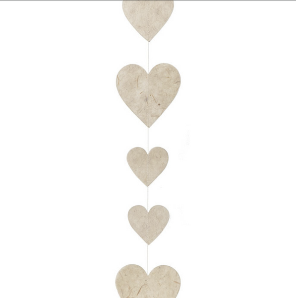 Handmade Paper Heart Garland by Fiorira Un Giardino