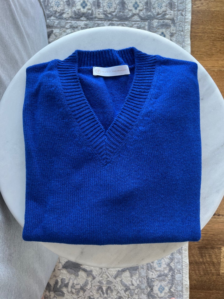 Italian Cashmere V-Neck in Majolica Blue by The Perfect Provenance Luxury Cashmere Collection